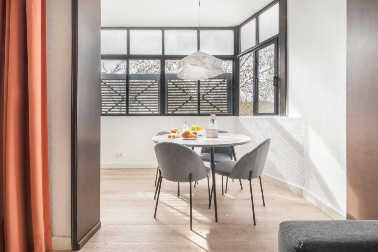Comfy Apartment By Olala Homes กาชไกช์ ภายนอก รูปภาพ